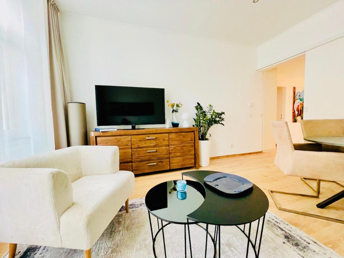 Colorful & Quiet Apartment In Beautiful Viennese Building Экстерьер фото